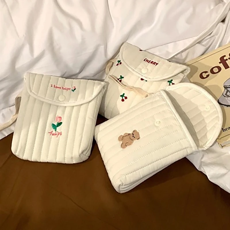 

Cute Sanitary Napkin Napkin Storage Bag Portable Small Mini Student Sanitary Cotton Monthly Event Bag Storage Bag