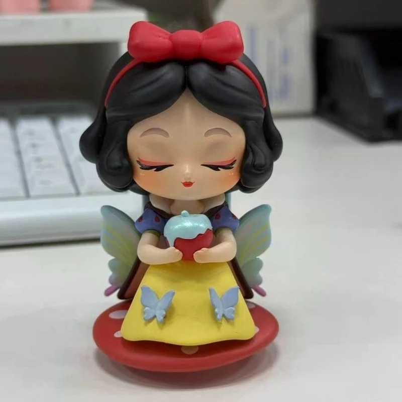 

Disney Princess Series Snow White Rapunzel Belle Trendy Blind Box Doll Girls Gift Car Decoration Collectible Figurine