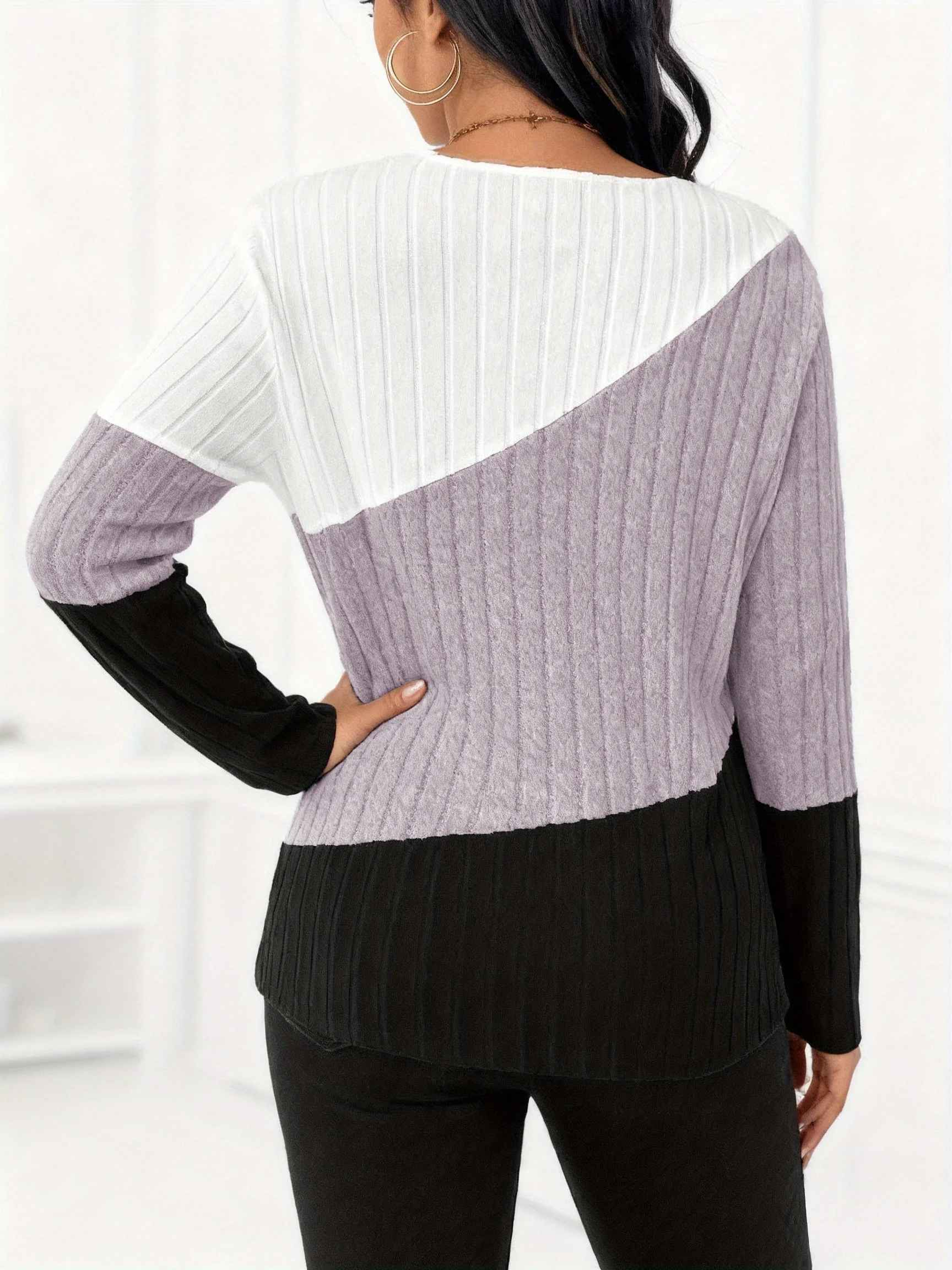 Stilvoller Plus-Size Damen-Pullover mit Farbblock-Design und V-Ausschnitt für gemütlichen Chic – Detail 15