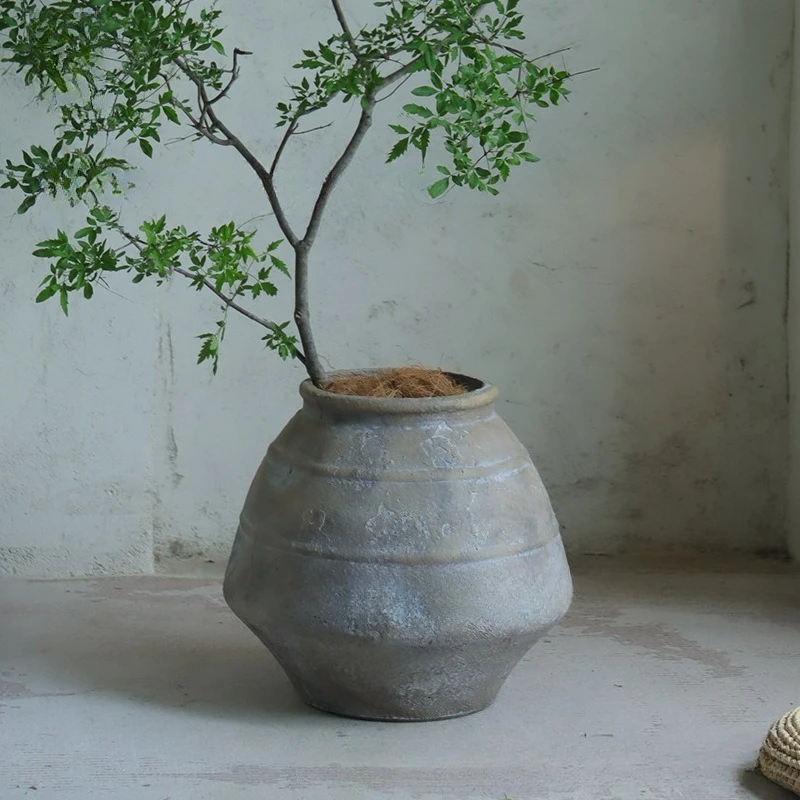 Retro old cement basin hotel villa soft decoration landscaping decoration green plant pot homestay clay pot decoration ornaments