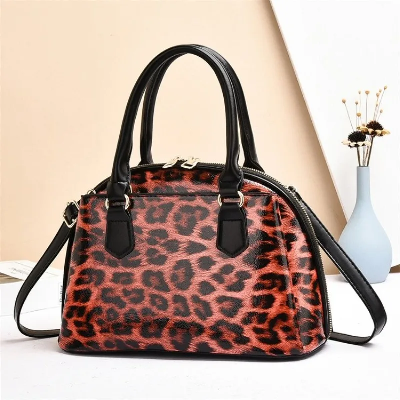 best-elegant-diaper-bag-unique-minimalist-leather-crossbody-fashionable-business-leisure-shoulder-bag