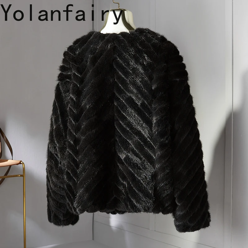 YOLANFAIRY سترة الفرو الحقيقي المرأة الخريف الشتاء الربط قطع معطف فرو المنك امرأة س الرقبة موضة مخطط معاطف الفرو الأسود