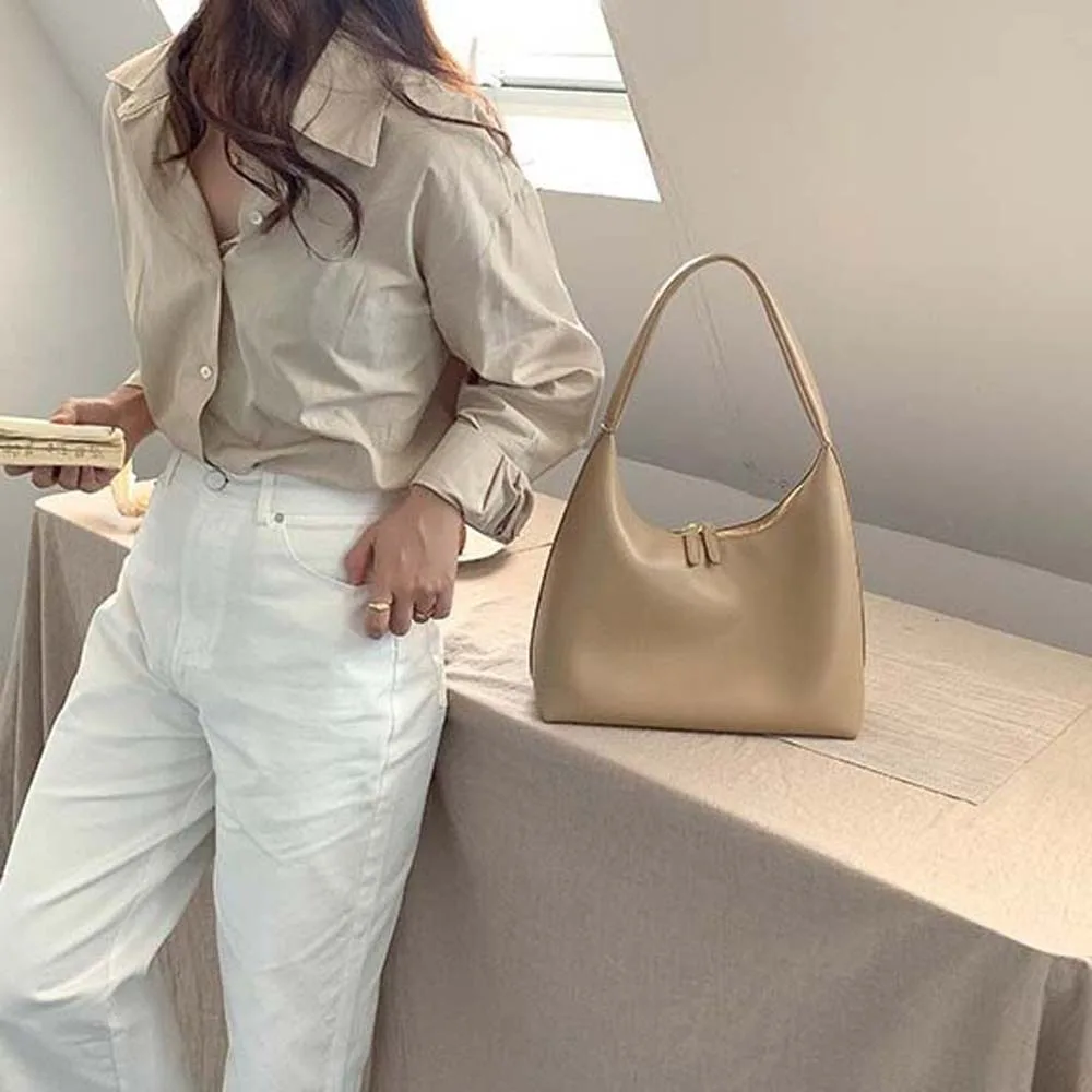 

Classic Elegant Soft PU Tote Bag Large Capacity Pockets Underarm Bag Anti-Splash Water Light Brown Solid Color Handbag Travel