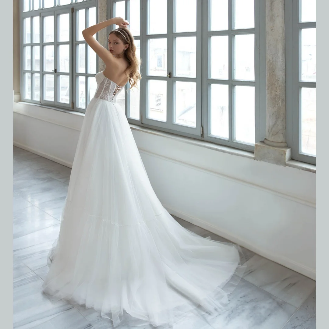 

Tulle White Strapless Wedding Dresses Classic Sweetheart A-line Pleated Prom Dress Elegant Chic Peals Appliques Engagement Dress