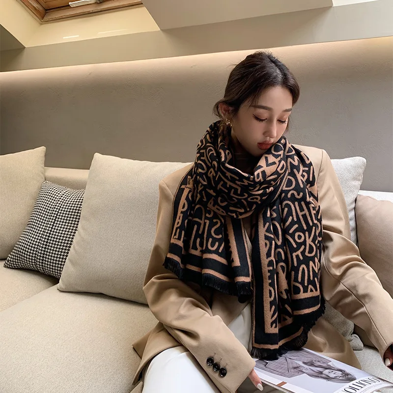 Luxury Brand Fashion Winter Warm Cashmere Shawl Scarf Air Conditioning Shawl Scarf for Women Design Wrapped Female Blanket Cape