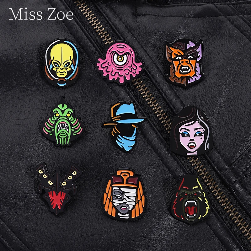 

Sci-Fi Horror Movies Enamel Pins Mysterious Monster Vampire Alien Eyeball Creature Brooches Lapel Badge Jewelry Halloween Gifts