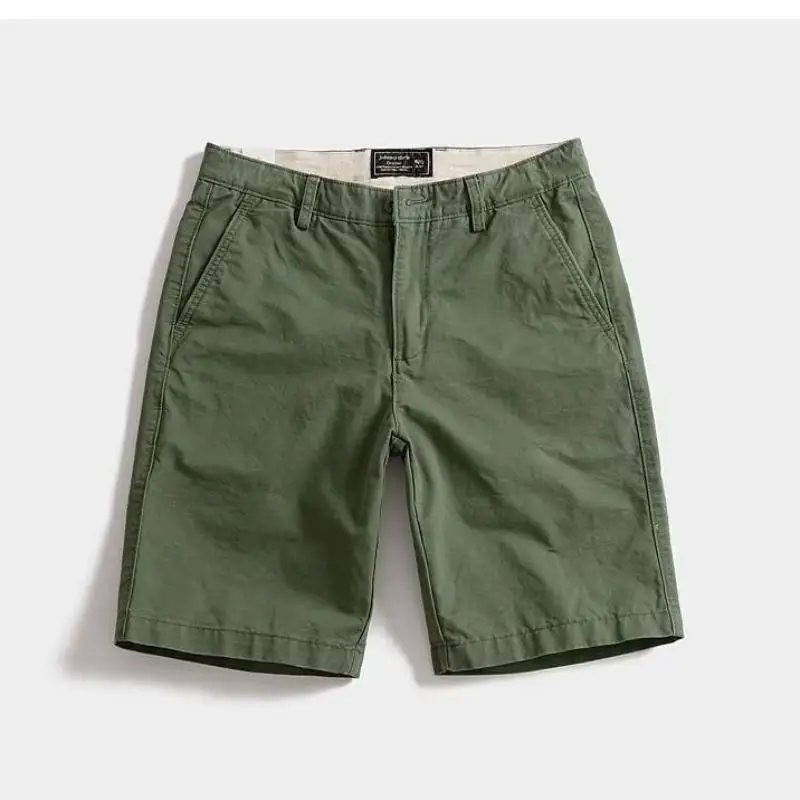 Viser fendus pour le confort d'été, shorts décontractés pour hommes de style ChimHong Kong coupe cintrée et shorts polyvalents pour hommes d'été