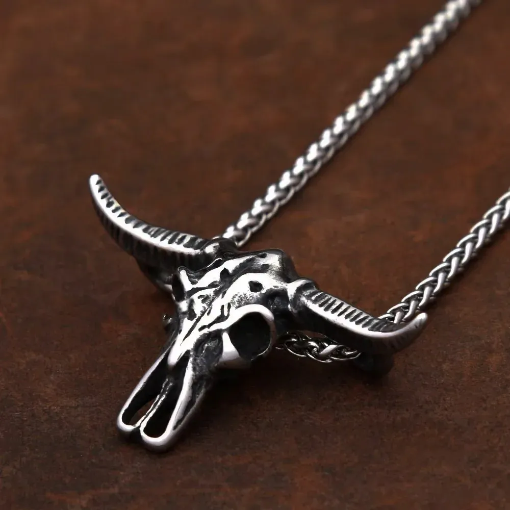 Vintage Bull Skull Stainless Steel Pendant Necklace Longhorn Bull Head Design Unisex Western Punk Fashion Jewelry Accessories