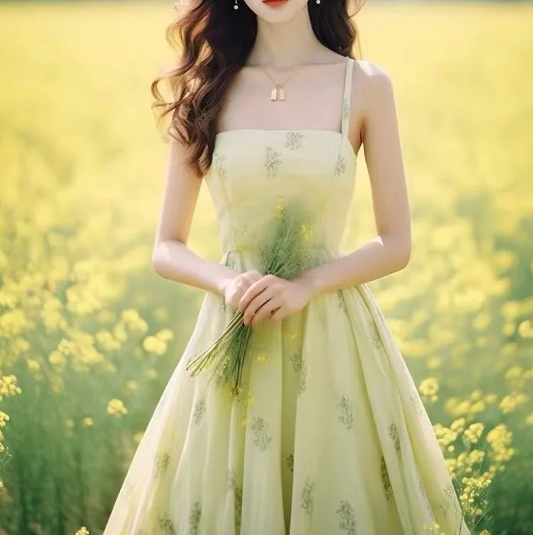 

2025 Tea Break French Green Camisole Summer Women's Super Fairy Temperament Sleeveless Summer High Guisen Style Fairy Long Dress