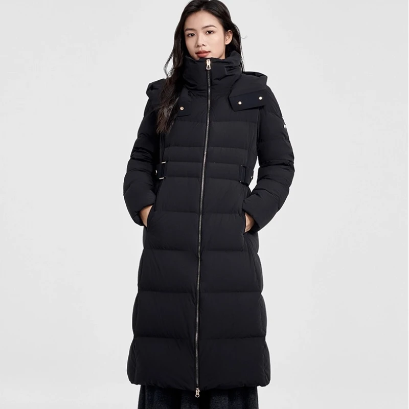 Piumino lungo Chericom Cappuccio attaccato Cerniera frontale bidirezionale Polsini elastici antivento Cintura definita in vita Leggero Y309737Y