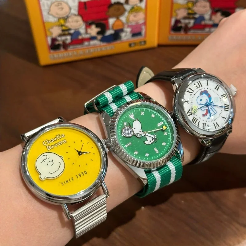 

Hot Snoopy & Friends Collectible Mystery Watch Blind Box - Surprise Cartoon Watches Gift Set For Kids/Adults Unisex Random Toys