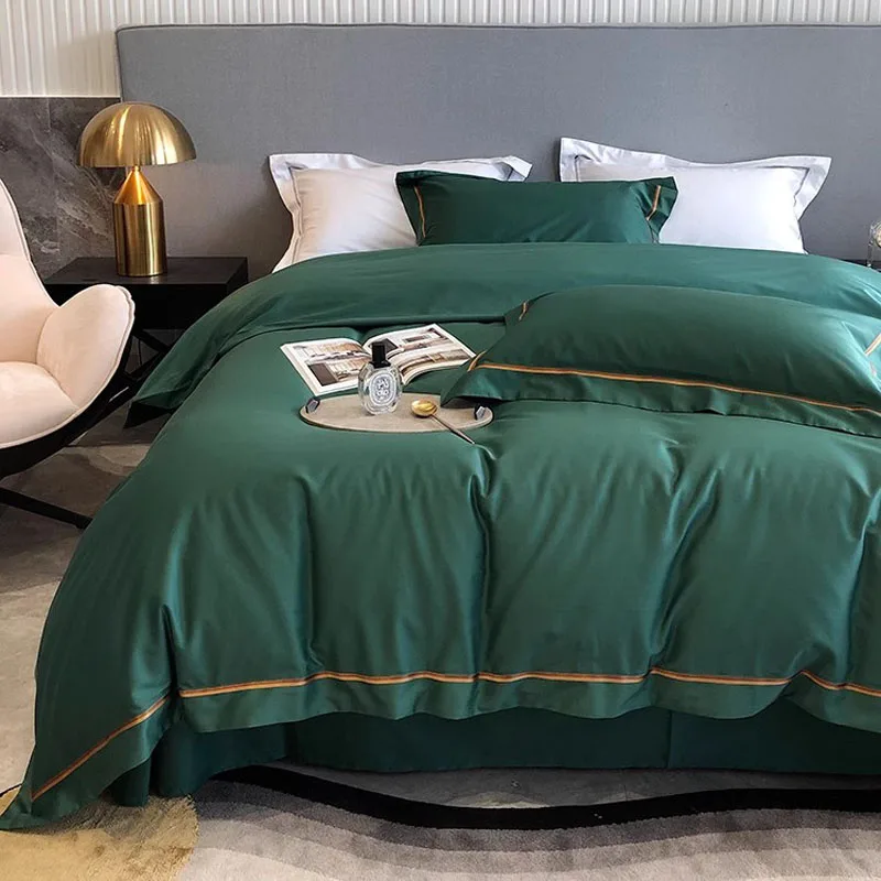 

2024 New Four-piece Bedding Simple Cotton Double Household Bed Sheet Feather Atterns Quilt Cover Comfortable Bedding Green Color