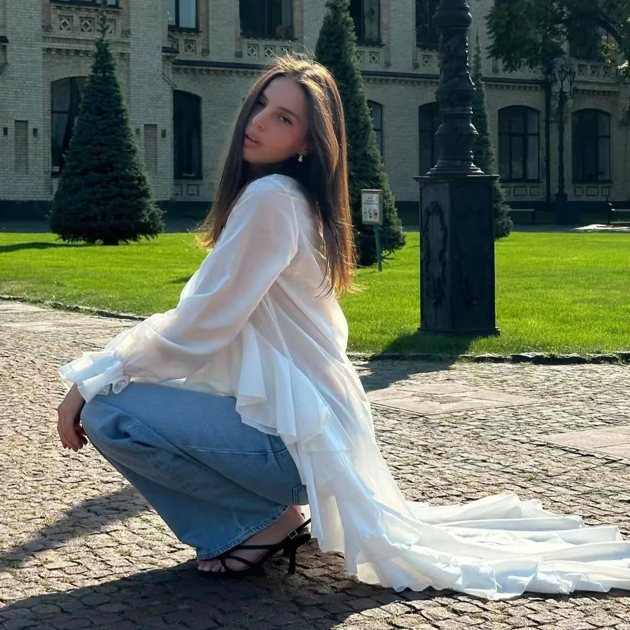 Рисунок 3 - Женская блузка, однотонный пуловер