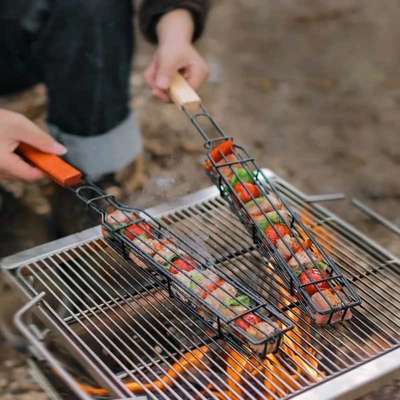 BBQ Grilling Basket Stainless Steel Portable Non-Stick Wooden Handle Grilling Baskets Vegetables Meat Hot Dog BBQ Grill Net