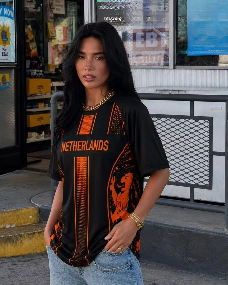 Retro Adult Netherlands Soccer Jersey Round Neck 2026 Crest Fan Football Shirt Front Number 10 Vertical Stripe Match Sport Top