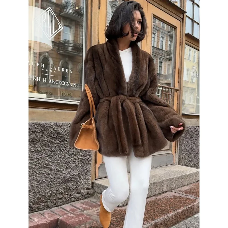 女性用エレガントなレースアップフェイクファー ジャケット、プラッシュVネック、ファッショナブルな長袖、ゆったりとした暖かいジャケット、レディース2025冬通勤ストリートコート