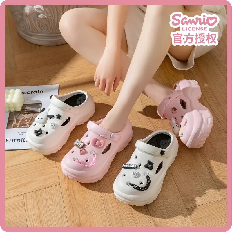 2024 New Sanrio Ladies Summer Slippers Hole Hole Shoes Kulomi Cinnamoroll Pochacco Hellokitty Thick-Soled Outdoor Beach Shoes