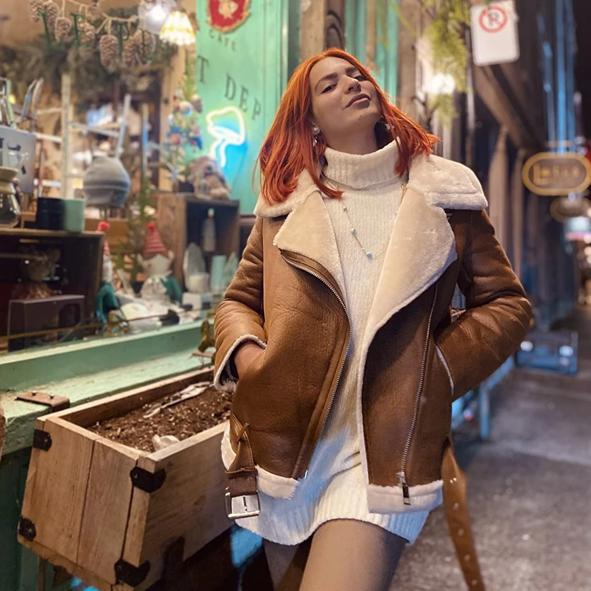 سترة نسائية شتوية دافئة من Suninheart مصنوعة من الجلد الصناعي مع حزام ملابس الشارع الشهير معطف سميك لسائقي الدراجات النارية ملابس خارجية متينة