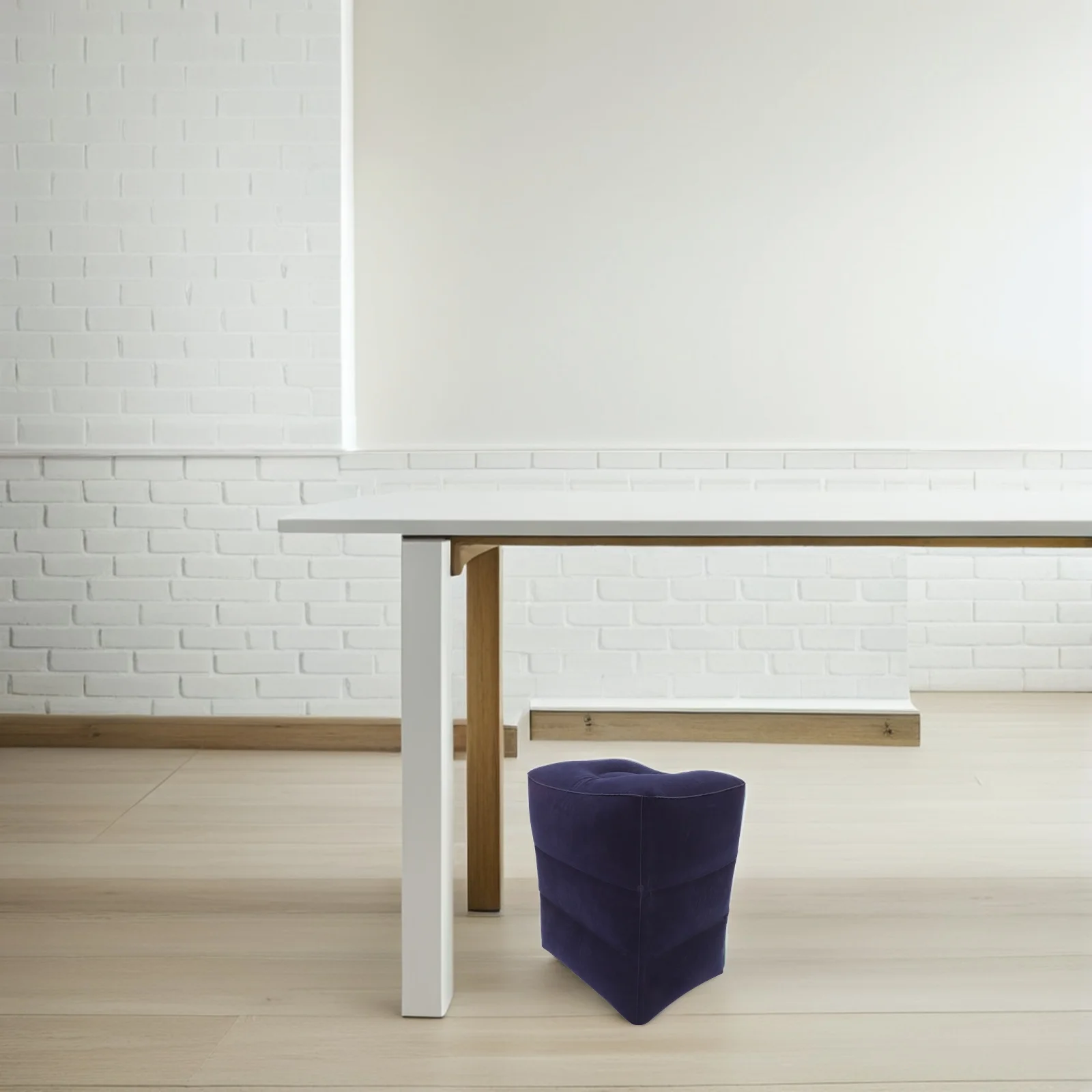 

Inflatable Foot Rest Airplane Travel Leg Cushion Adjustable Comfortable Portable Footrest for Plane Office Car Inflatable Travel