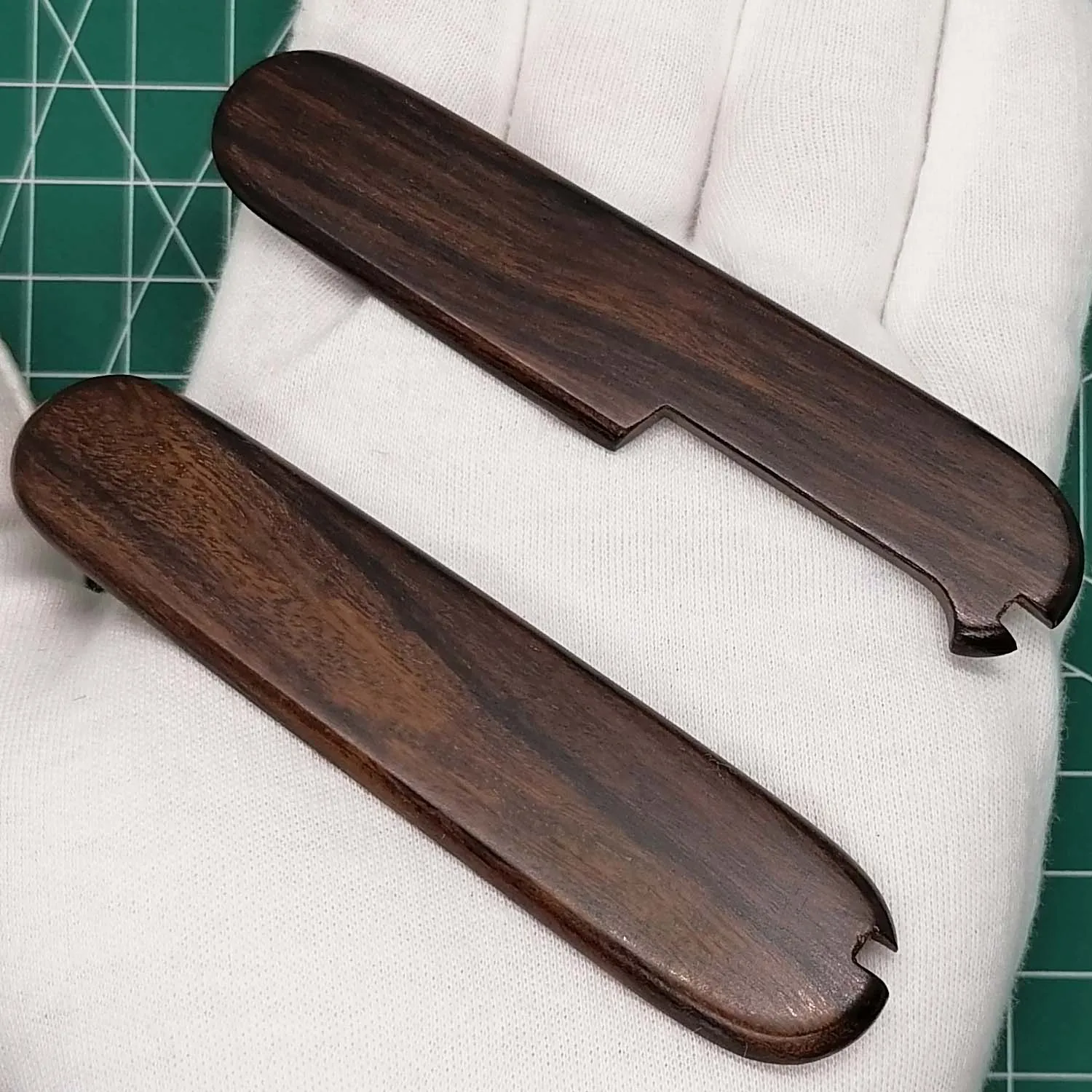 

1 Pair Hand Made Desert Ironwood Handle Scales for 91mm Victorinox Swiss Army Knife EDC Mod