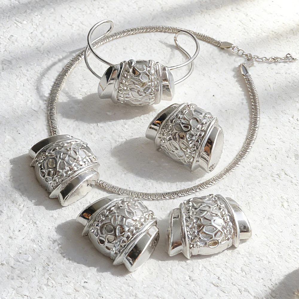 African Women Jewelry Set Pendant Necklace Earrings Weddings Design Bracelet Ring Jewellery Party Bridal Dubai Accessory Gift