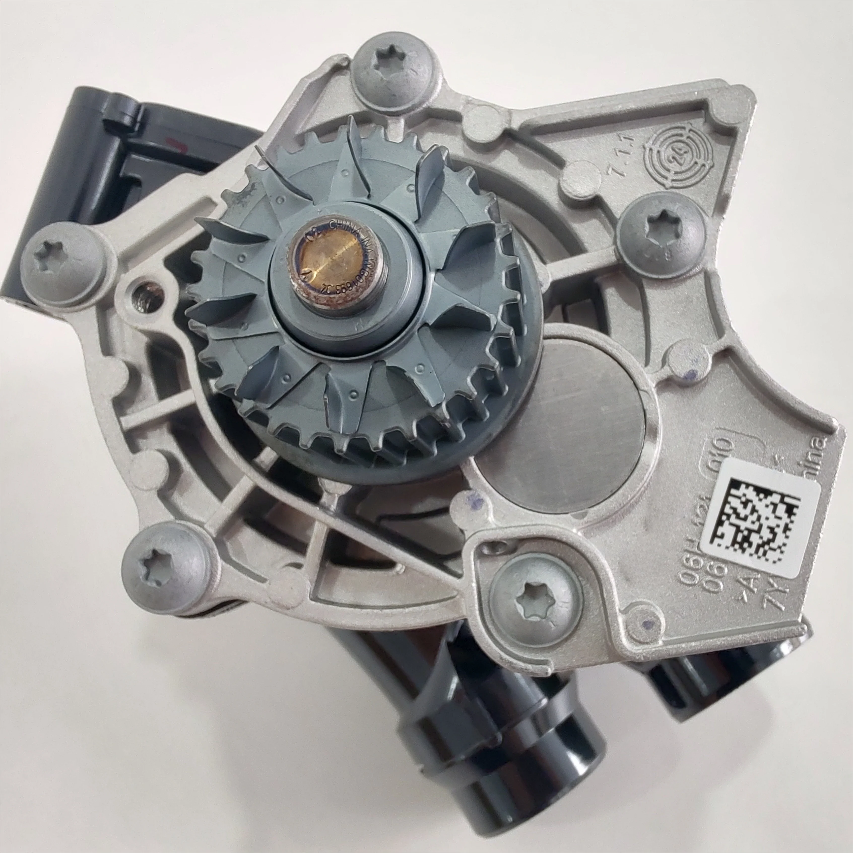 

Auto Parts Original EA888 GEN 2/EVO2 Cooling System Engine Thermostat Water Pump Assembly 06H121026DG for VW Magotan Passat Golf