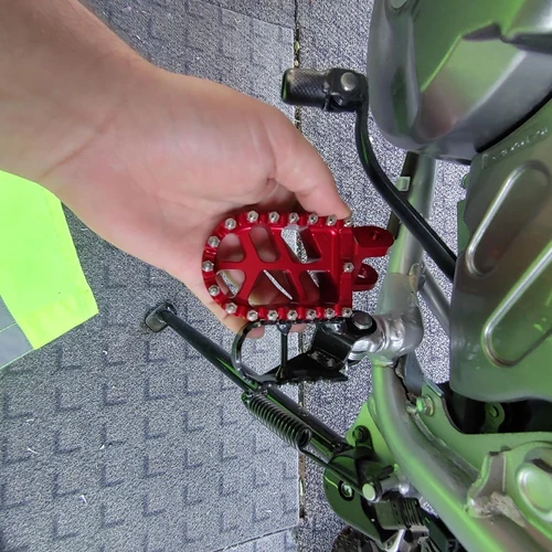Imagen 2 del producto Reposapiés para moto de cross, piezas de Pedal para HONDA CRM250 CRM 250 XR250R XR400R XR 250R 400R XR 250 R 400 R, accesorios