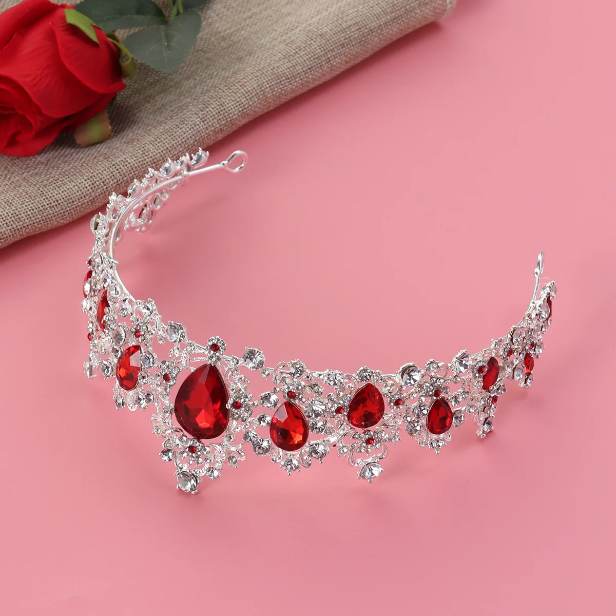 

Chic Royal Crystal Tiara Wedding Crown Headpiece Silver Perfect for Engagements Parties Durable Tiara Crown for Women