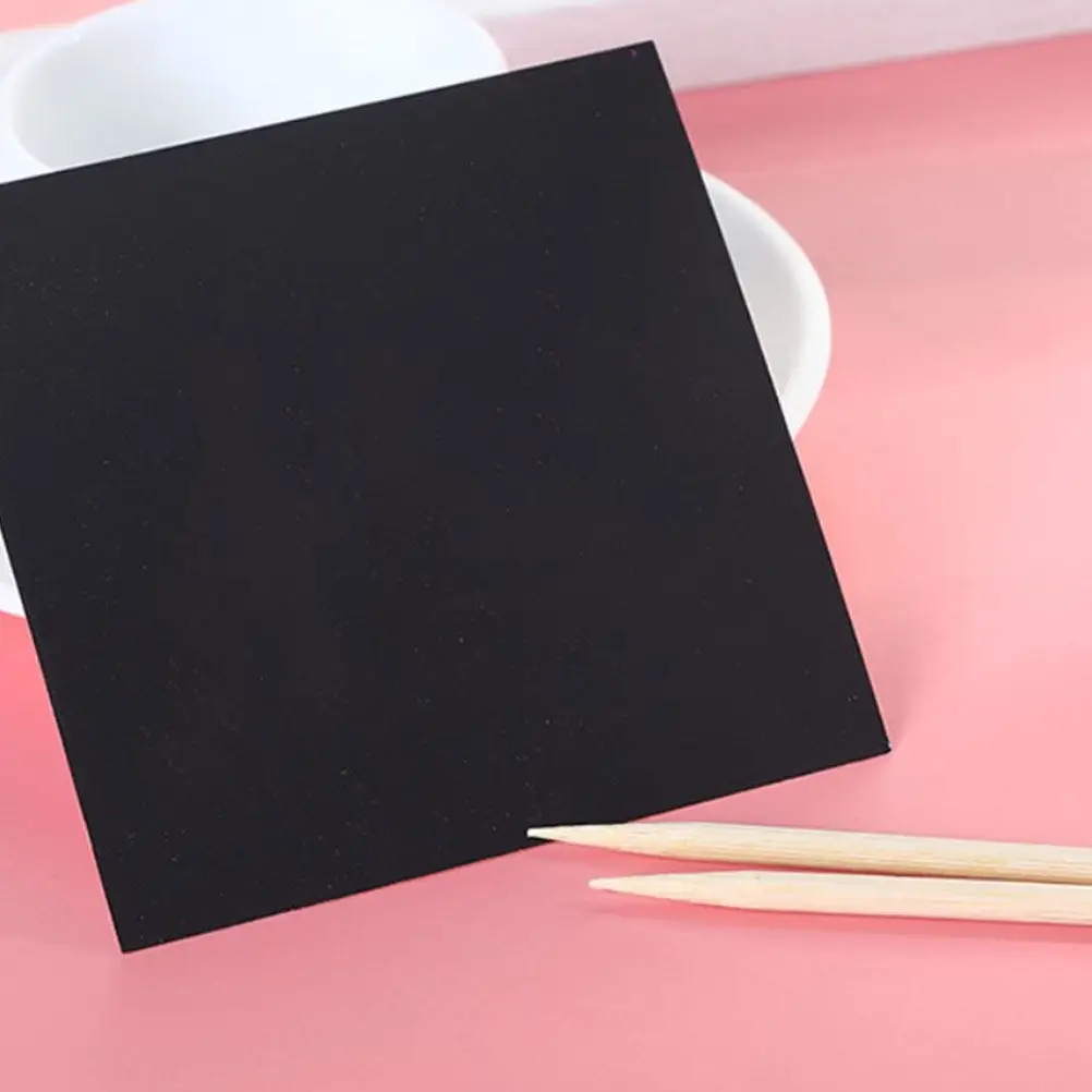 

DIY Scratch Paper Black Coated Rainbow Design Thick Drawing Paper Creative Painting Material for Children's Imagination