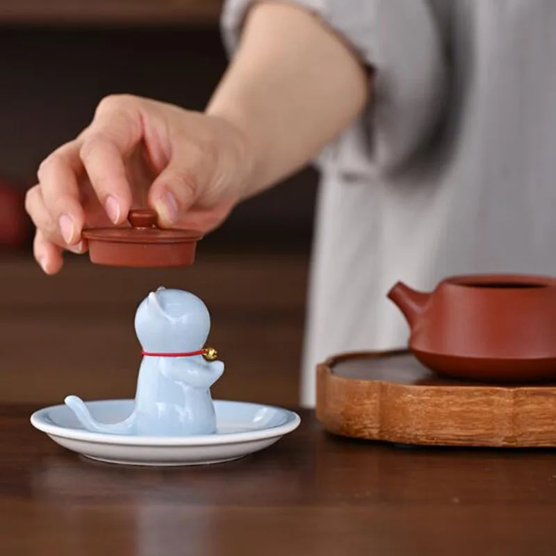 Porcelain Cat Stick Incense holder Tea Pet Ornaments Coil Incense Plate Aromatherapy Burner for Indoor Use Home Decor