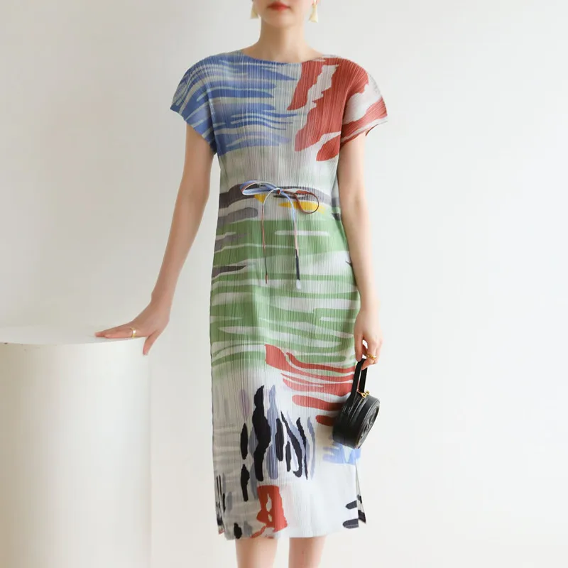 

Miyake Pleated Dress For Women 45-75kg Summer 2023 New Printed Round Neck Loose Stretch Casual Lace-Up Waist