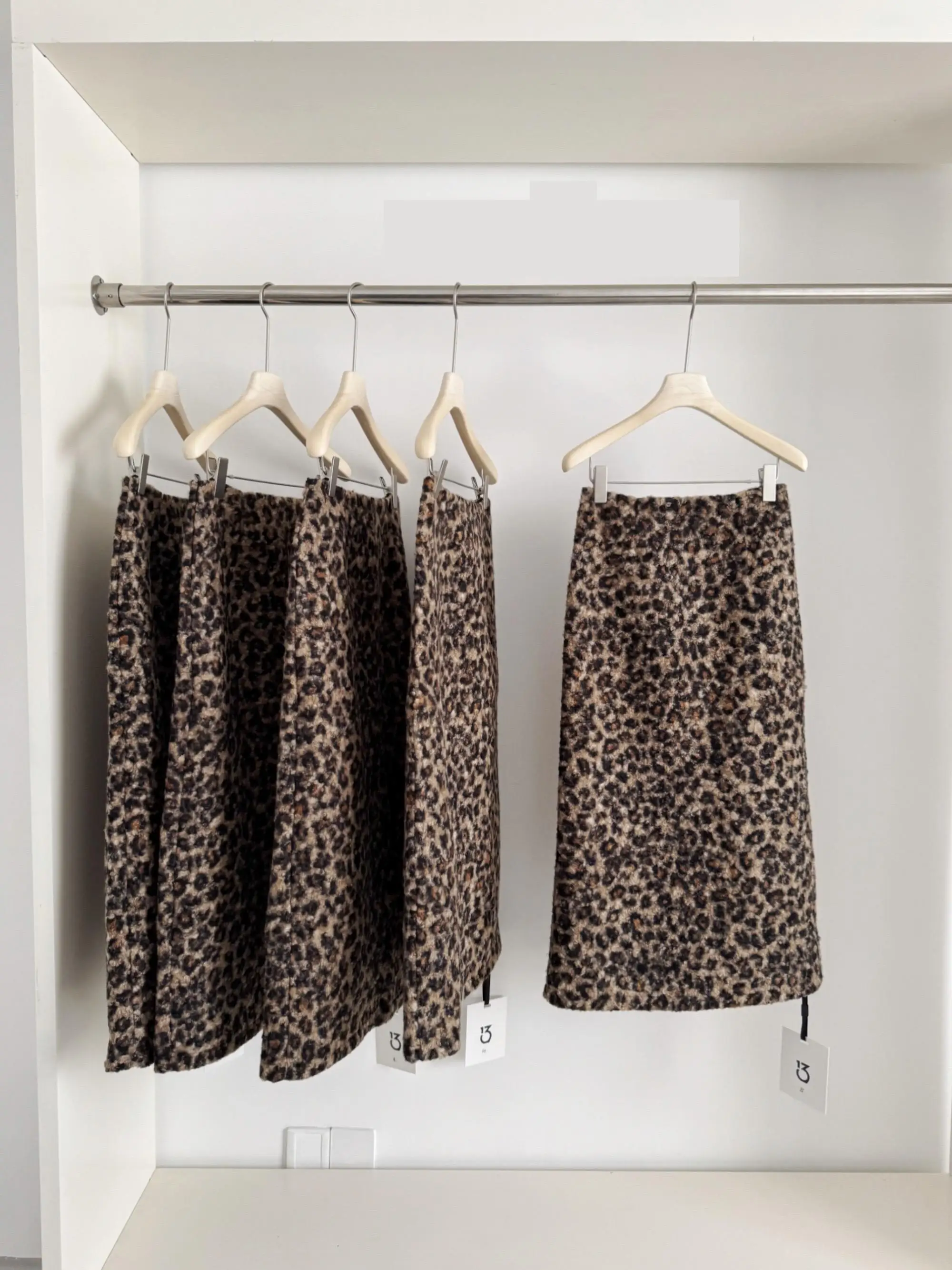 Women's Autumn Winter Leopard Straight Long Skirt Lady Streetwear Vintage Animail Print Slim Wool&blend Skirt