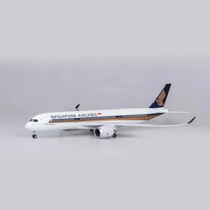 

1:160 Scale 46cm Airplane Model 380 Singapore A380 Plane Model Diecast Resin With Light And Wheel Plane Gift