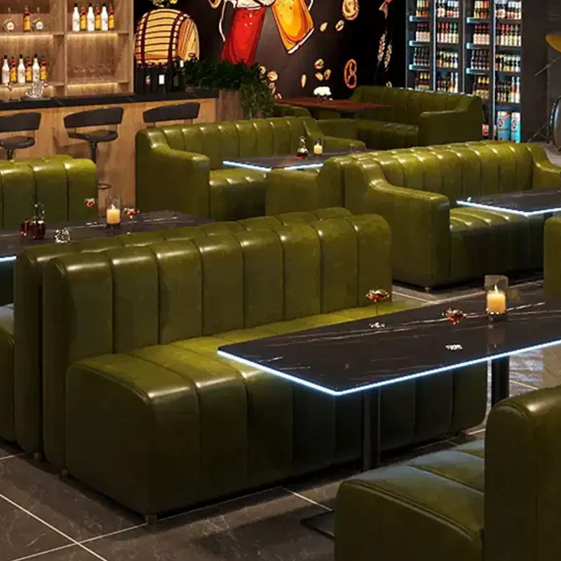 

Ретро-кабинка, лаунж-бар, небольшой таверн, частное помещение, L-образная комната, бизнес-ночной клуб, большая комната, диван для караоке