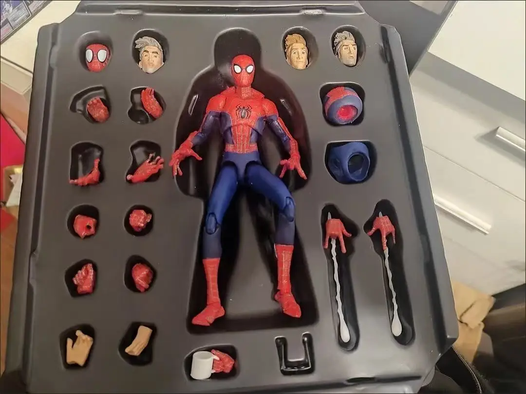 

[Funny] Disney Super hero Spider-Man Can change faces Action figure toys statue collection model home decoration kids best gift