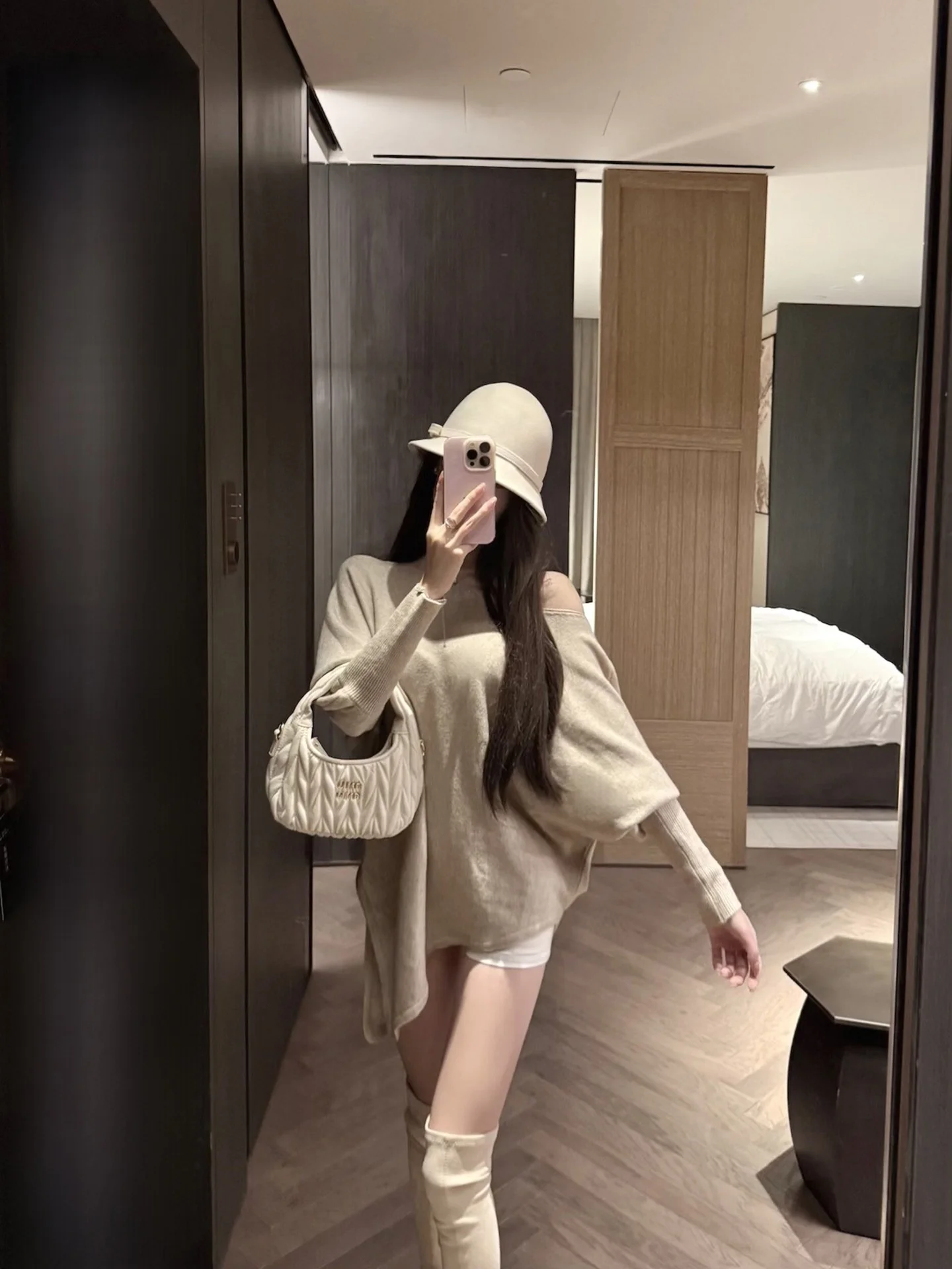 

Вязаный топ CCZEE Moonlight с рукавами «летучая мышь» для женщин: свободный, универсальный, в стиле «ленивый шик», с открытыми плечами, модный трикотаж