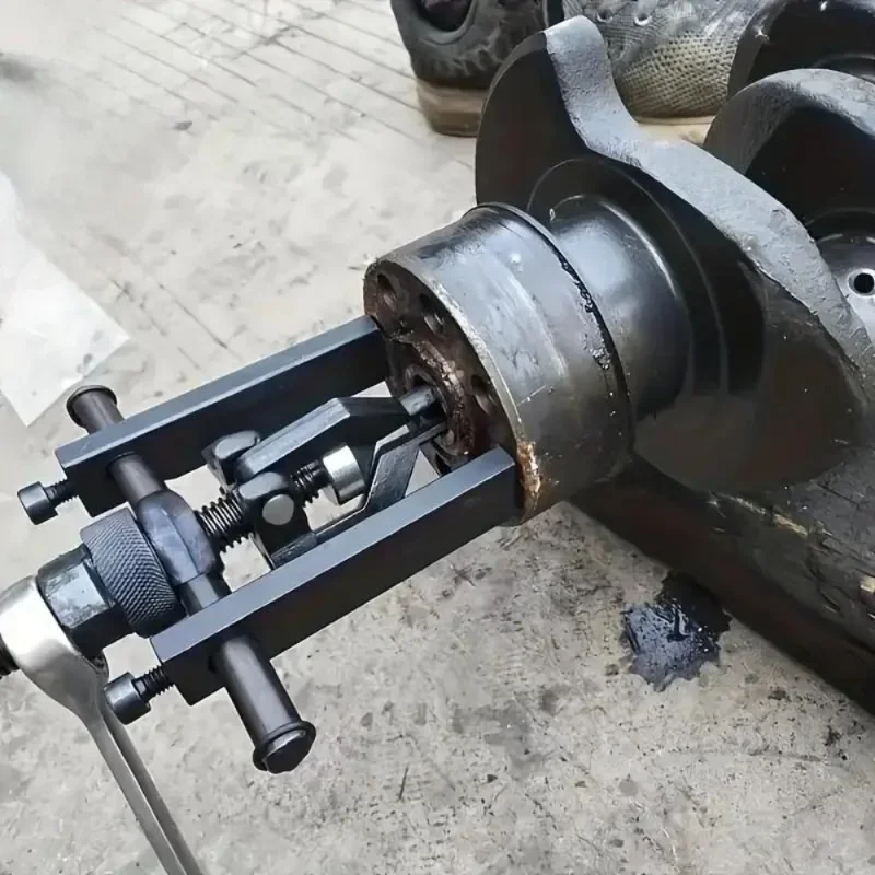 Car Bearing Puller Disassembly 3 Jaws Puller Car Repair Disassembly Tool Labor-saving Separation Bearing Remover Tools