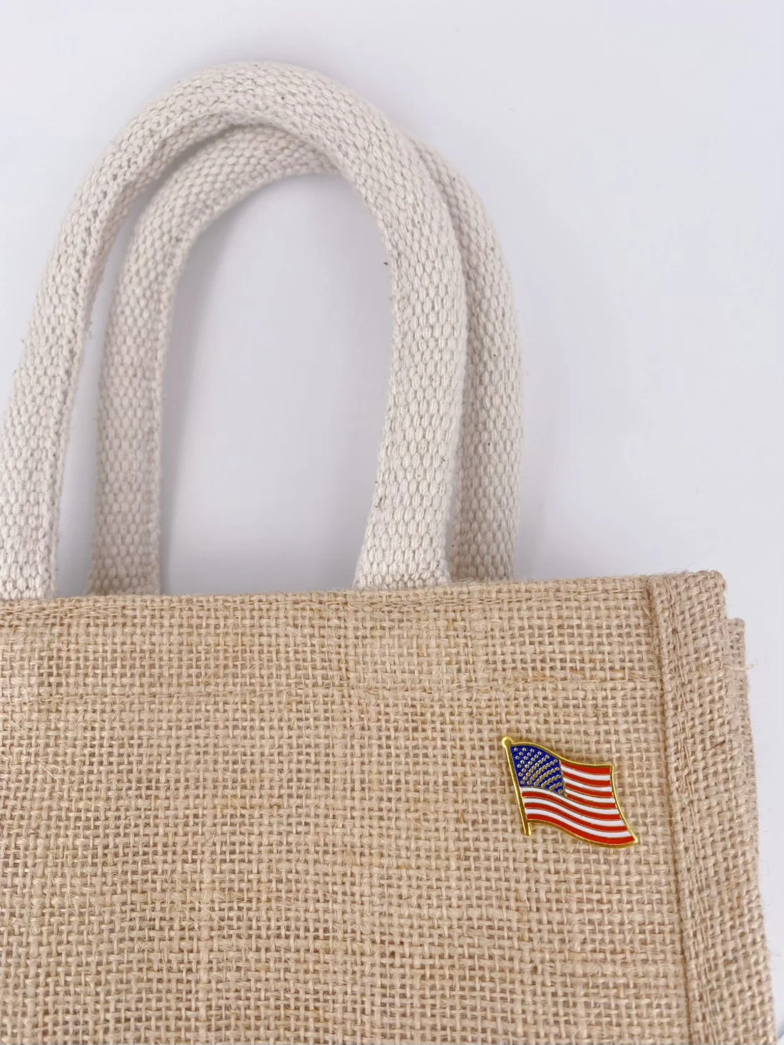 Anstecknadel mit amerikanischer Flagge, vergoldete Emaille-Anstecknadel, die das Vereinigte Staaten land für Mäntel, Anzugjacken und Schlüsselbänder winkt – Detail 3