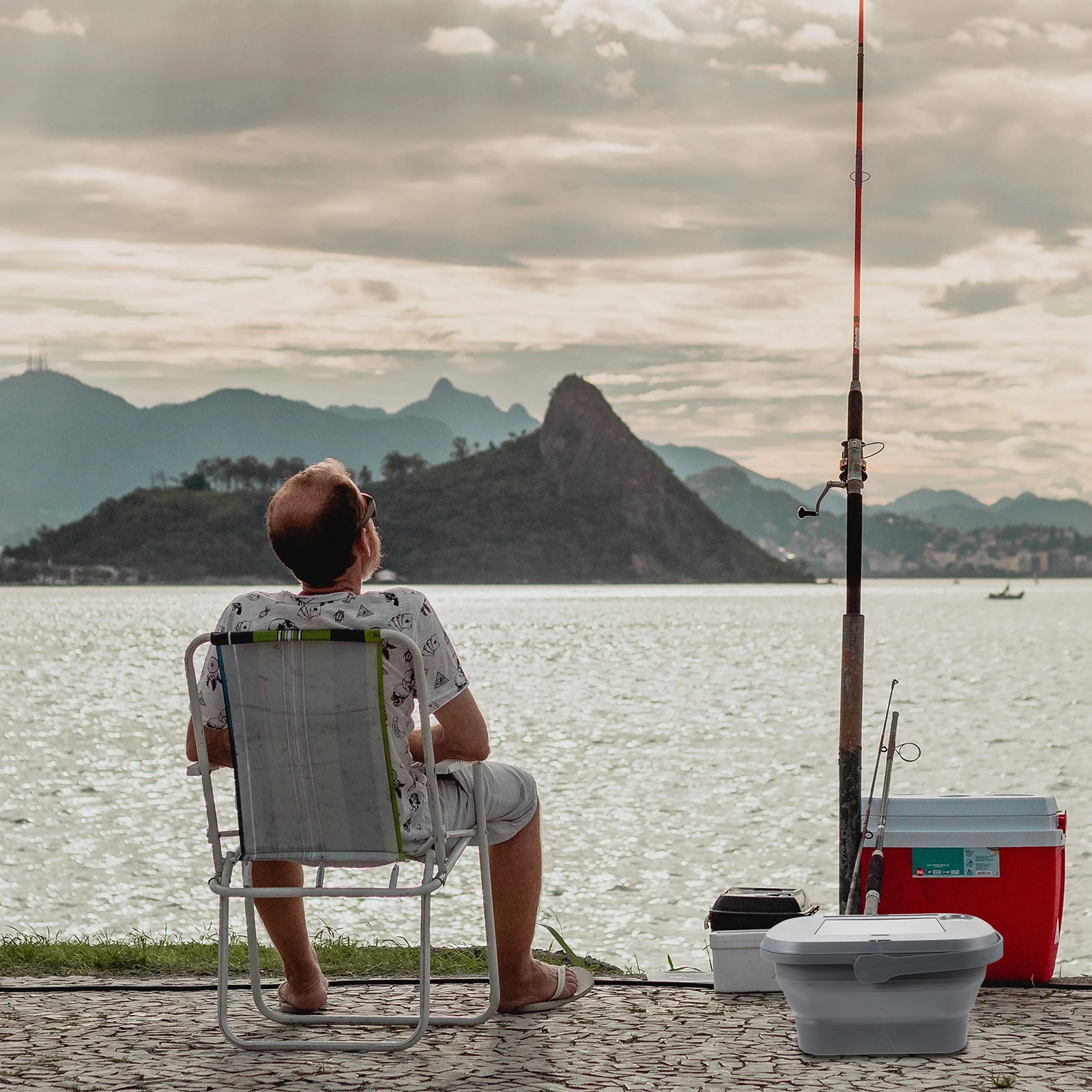 

Portable Water Container Sturdy Beach Travel Camping Picnic Barbecue Tool Storage Box Foldable Water Bucket Container