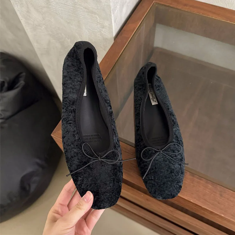 Weiche flache Schuhe für Damen, Neuheiten für Herbst und Winter, lässige Damen-Flachschuhe mit Schmetterlingsknoten, flache modische Flockschuhe für Damen – Detail 10