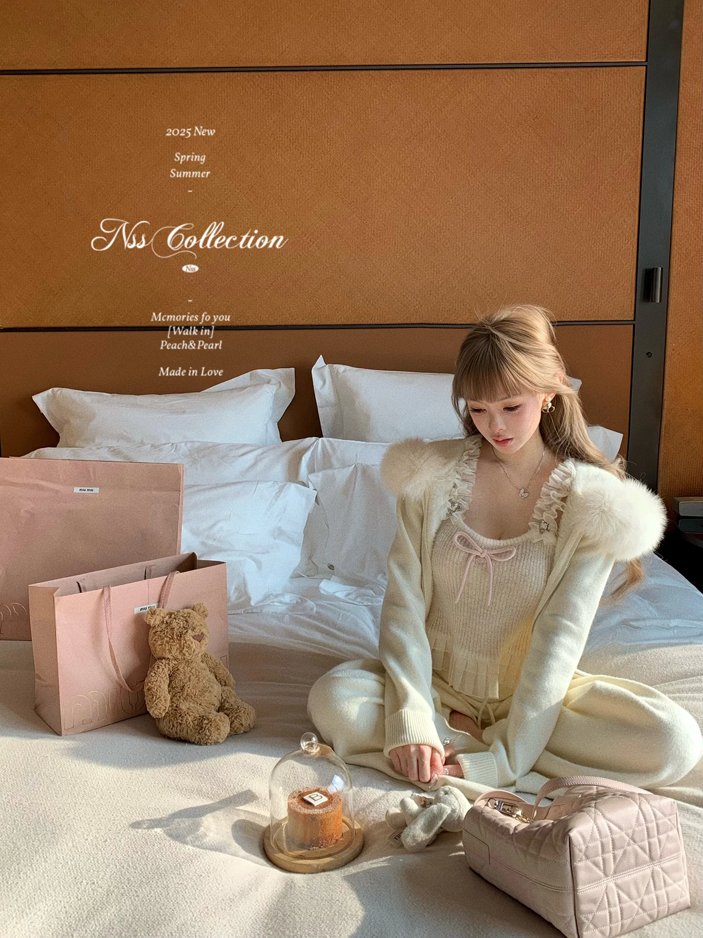 

Ballet-Inspired Knitted Wool Blend Csole with Bow Tie And Lace Detailing Women's Faion Spring Collection