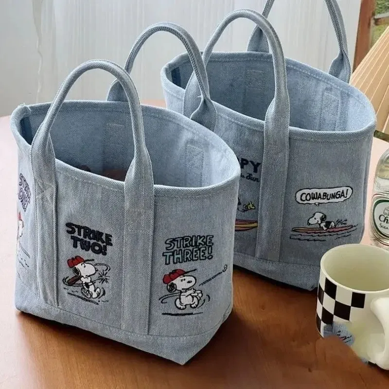 MINISO Snoopy Leuke Geborduurde Canvas Dames Moeder Tas Lunch Kantoortas Dames Grote Capaciteit Gedrukt Handtas