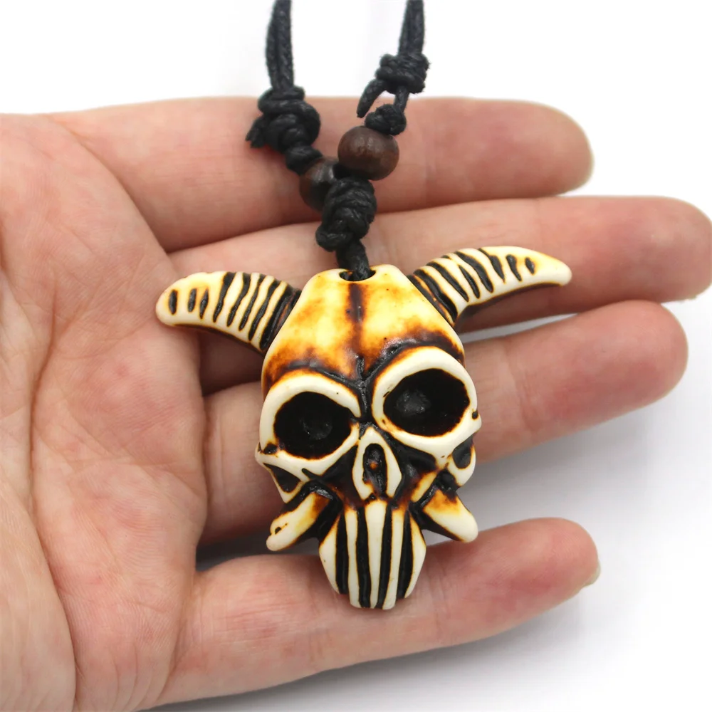 10pcs/lot Retro Sheep Skull Bone Design Necklace Imitation Yak Bone Cow\'s Skull Necklace Goat Skull Pendant Jewelry Accessories