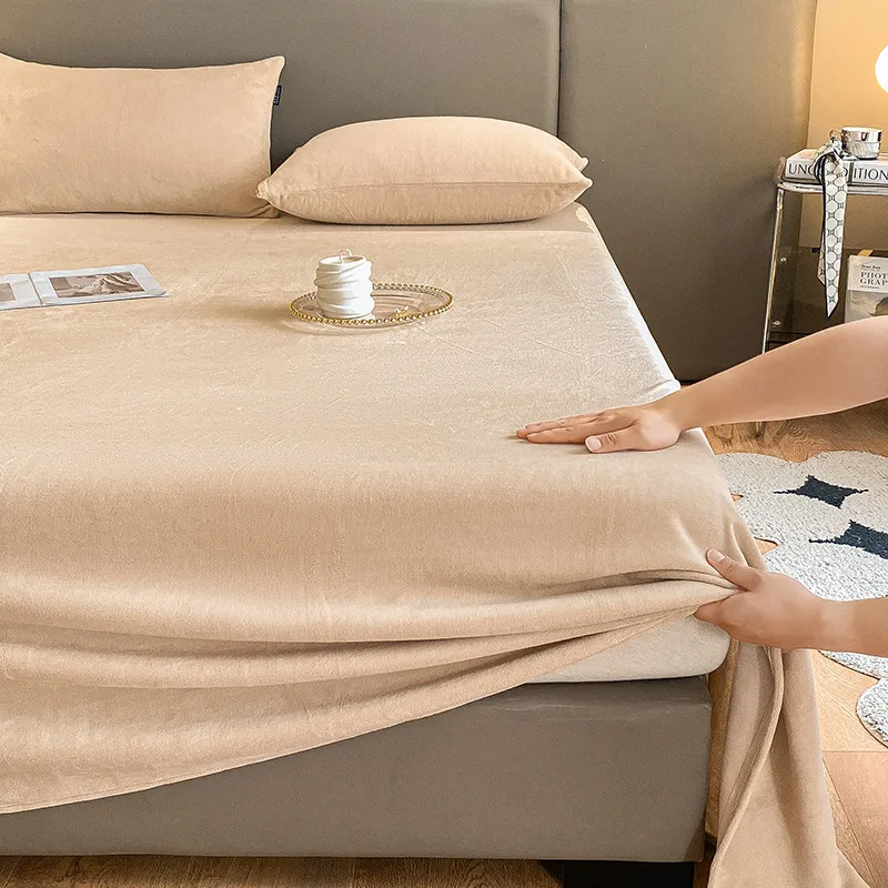 Solid Color Flannel Flat Sheet Autumn Winter Plush Warm Bedsheet with Pillowcases Soft Skin-Friendly Milk Velvet Queen Bed Sheet