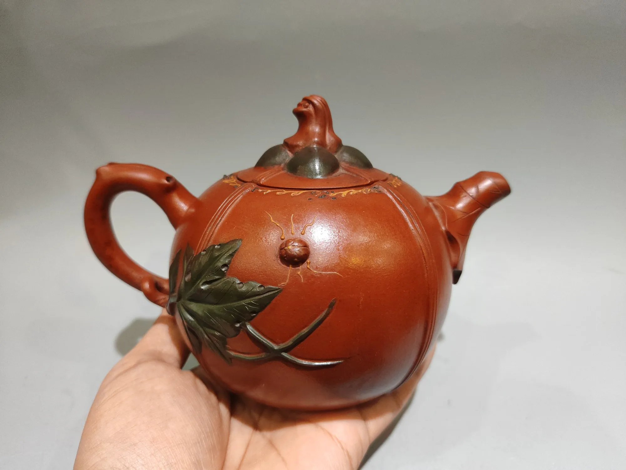 Yixing Teapot Purple Clay Pot  May everything go as you wish. leaf pattern Persimmon shaped pot Two tone lid pot Teapot Kettle