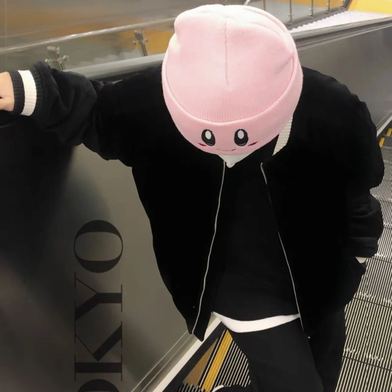 Kawaii Anime Kirby kapelusz śliczna twarz oczy Cosplay utrzymuj ciepło czapka z dzianiny Unisex dorosła czapka dziecięca Hip Hop jesienno-zimowy