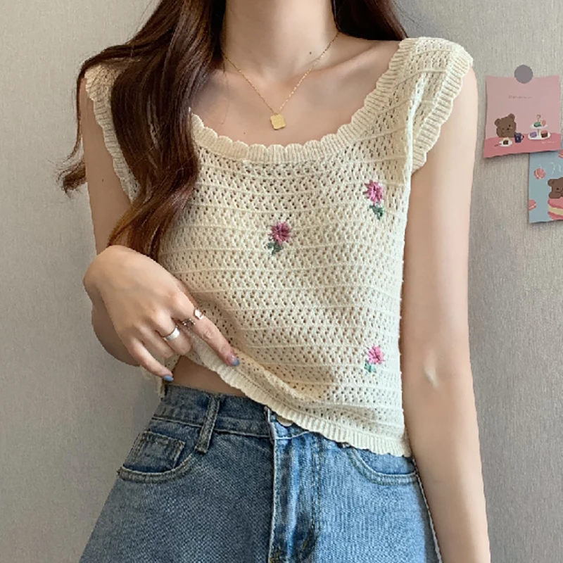 Women Sweet Flower Embroider Sleeveless Crop Top O-Neck Wave Edge Hollow Out Tank Top Summer Solid Vintage Crochet Knit Camisole