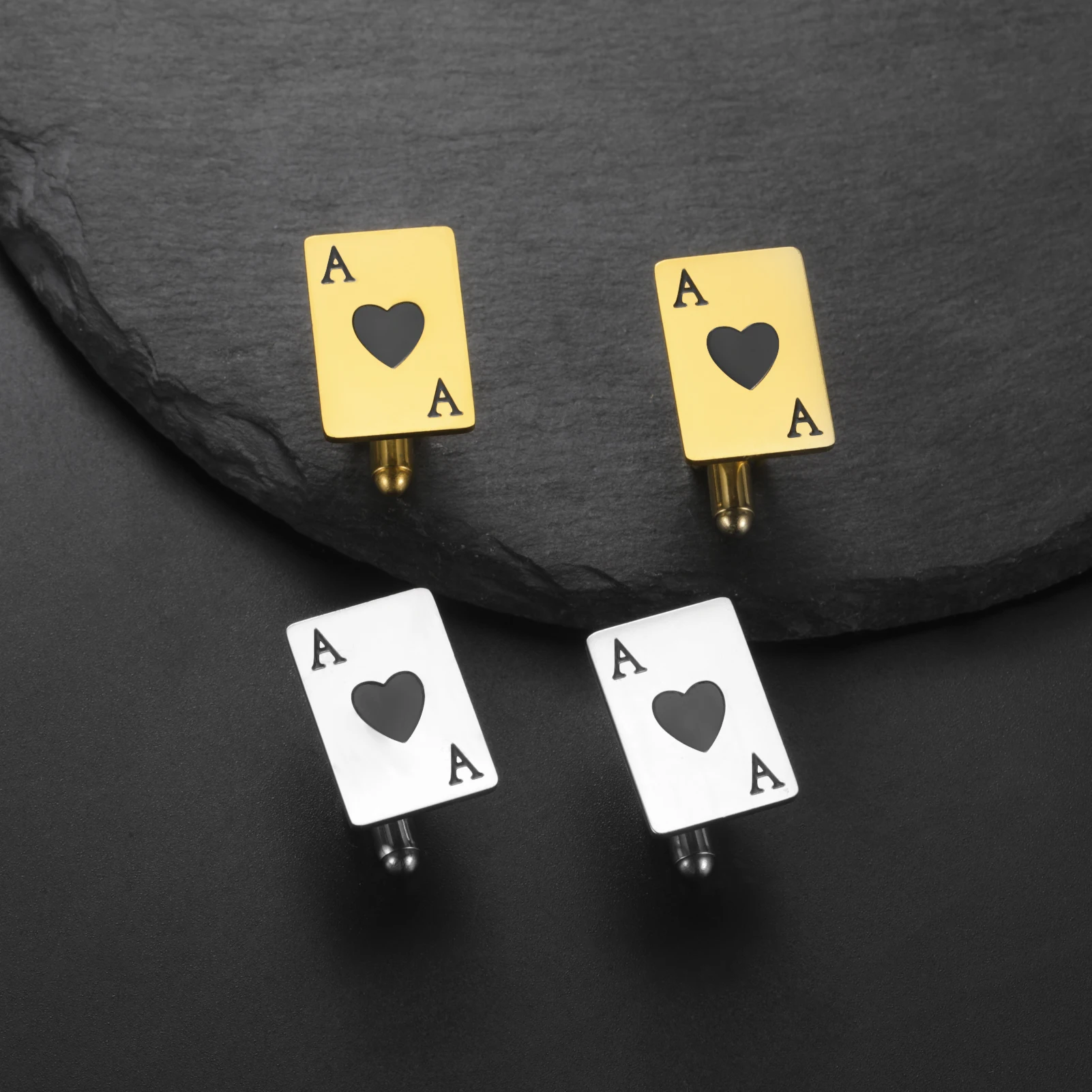 Gemelos Cazador Poker Card Ace of Spades para hombre, accesorios, botón de puño de camisa de acero inoxidable, venta al por mayor, regalo de cumpleaños y boda