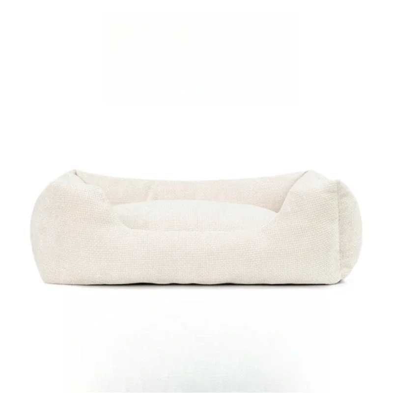

The kennel is universal in all seasons, removable and washable, and the winter warm cat pet bed is available.