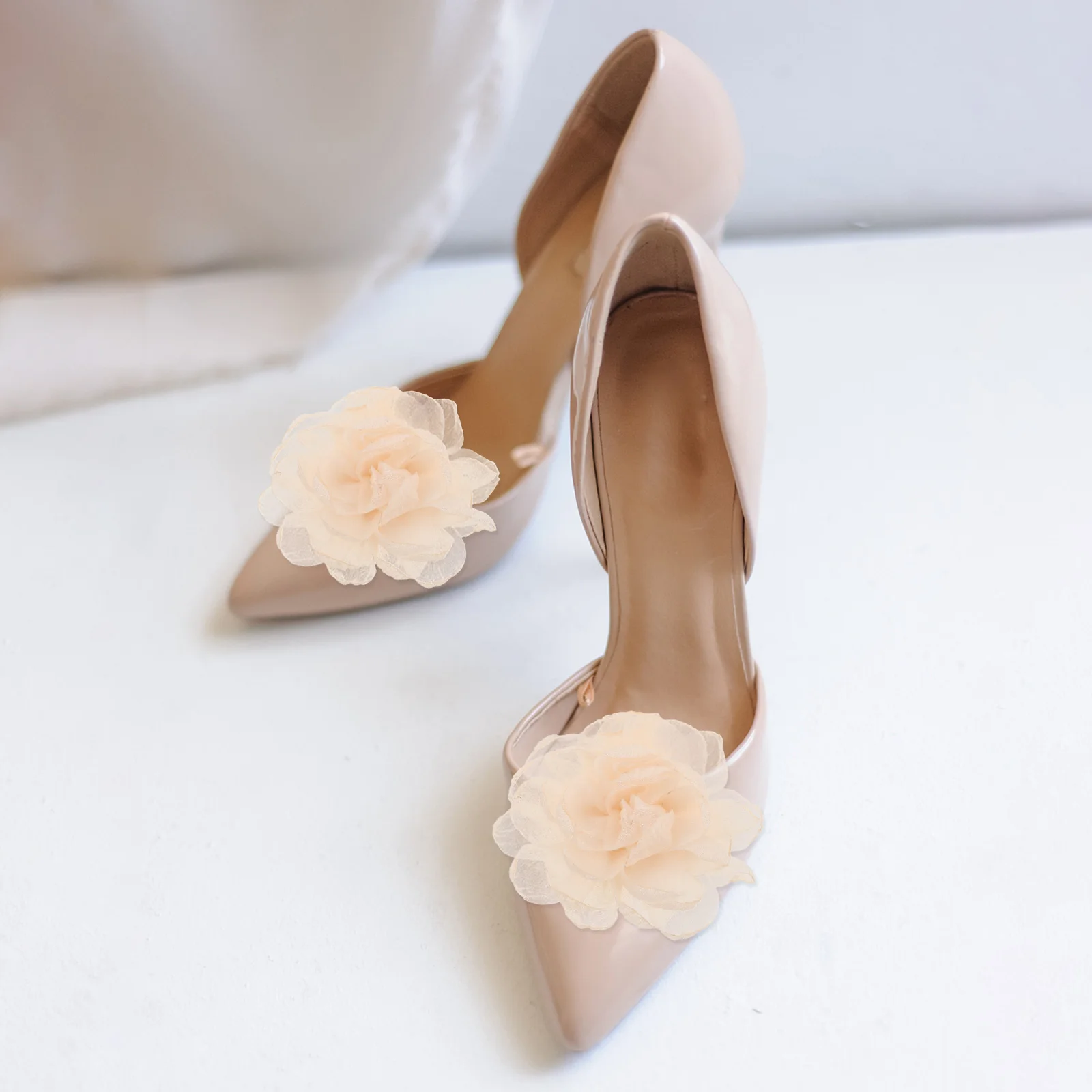 

2 Pcs High Heel Shoe Flowers Fabric Buckles Detachable Solid Color Women's Wedding Party Shoes Accessories Flower Clips